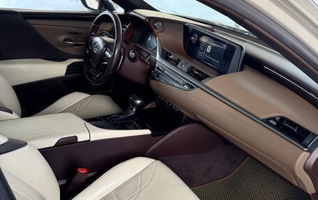 Lexus ES VII, 2018 год, 2 770 000 рублей, 17 фотография