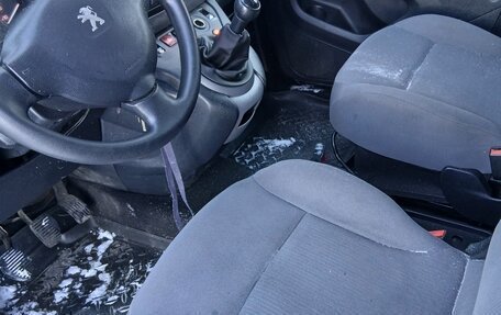 Peugeot Partner II рестайлинг 2, 2014 год, 595 000 рублей, 8 фотография