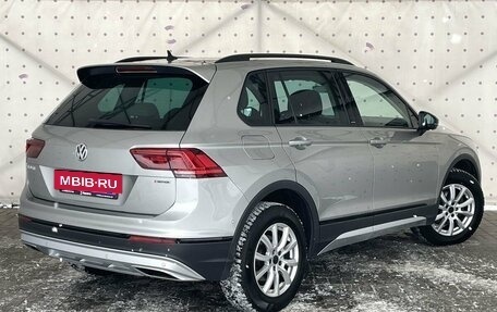 Volkswagen Tiguan II, 2019 год, 2 490 000 рублей, 4 фотография