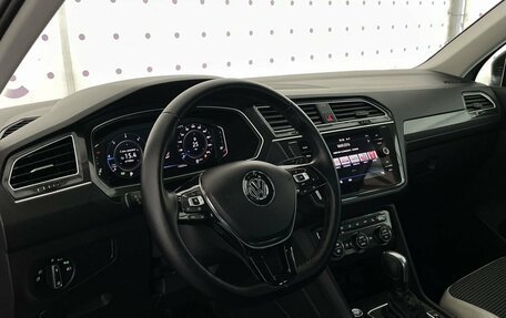 Volkswagen Tiguan II, 2019 год, 2 490 000 рублей, 15 фотография