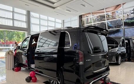 Mercedes-Benz V-Класс, 2026 год, 11 020 000 рублей, 13 фотография