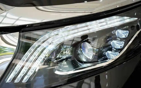 Mercedes-Benz V-Класс, 2026 год, 11 020 000 рублей, 4 фотография