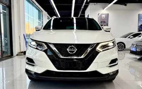 Nissan Qashqai, 2022 год, 2 080 000 рублей, 2 фотография