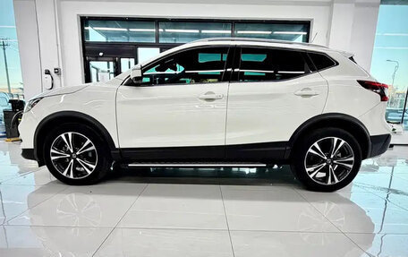 Nissan Qashqai, 2022 год, 2 080 000 рублей, 3 фотография