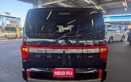 Mitsubishi Delica D:5 I, 2023 год, 2 800 000 рублей, 5 фотография