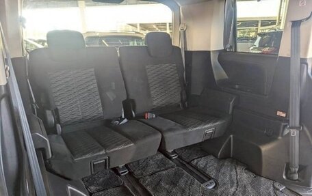 Mitsubishi Delica D:5 I, 2023 год, 2 800 000 рублей, 12 фотография