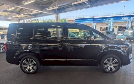 Mitsubishi Delica D:5 I, 2023 год, 2 800 000 рублей, 7 фотография