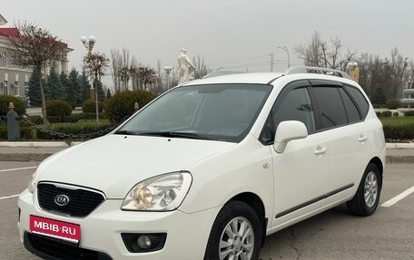 KIA Carens III (RP), 2010 год, 810 000 рублей, 1 фотография