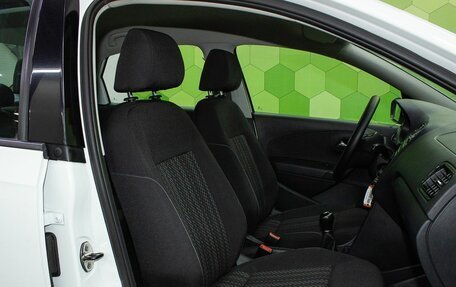 Volkswagen Polo VI (EU Market), 2016 год, 1 100 000 рублей, 11 фотография