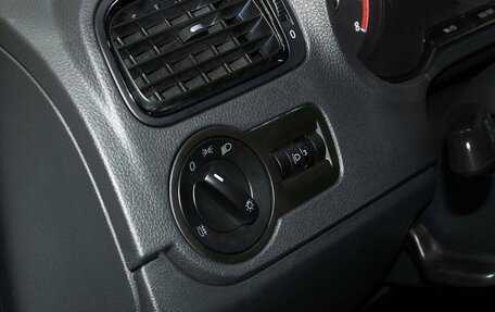 Volkswagen Polo VI (EU Market), 2016 год, 1 100 000 рублей, 18 фотография