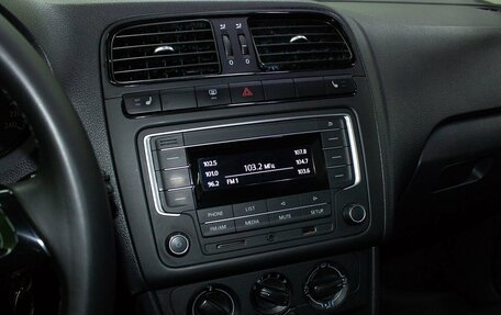 Volkswagen Polo VI (EU Market), 2016 год, 1 100 000 рублей, 16 фотография