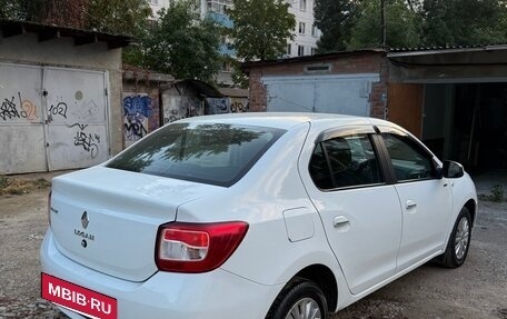 Renault Logan II, 2016 год, 820 000 рублей, 4 фотография