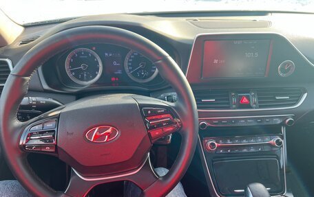 Hyundai Grandeur, 2016 год, 1 740 000 рублей, 32 фотография