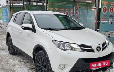 Toyota RAV4, 2014 год, 2 300 000 рублей, 2 фотография