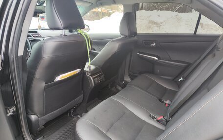 Toyota Camry, 2017 год, 2 050 000 рублей, 4 фотография