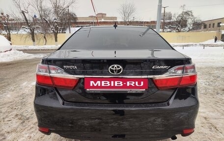 Toyota Camry, 2017 год, 2 050 000 рублей, 10 фотография