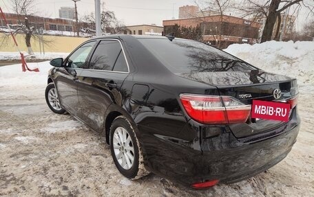 Toyota Camry, 2017 год, 2 050 000 рублей, 11 фотография