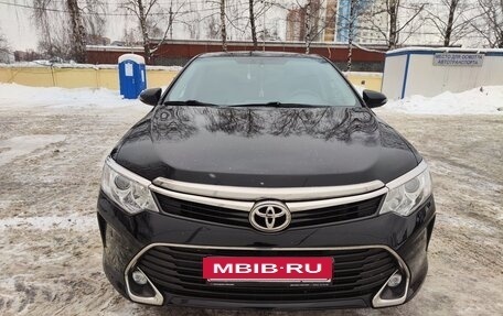 Toyota Camry, 2017 год, 2 050 000 рублей, 15 фотография