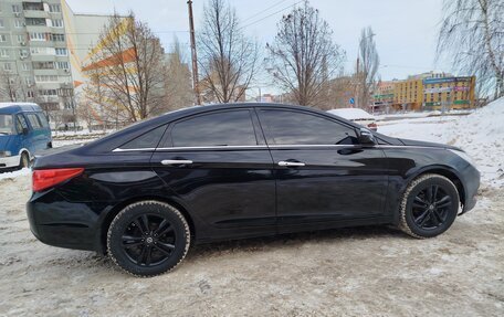 Hyundai Sonata VI, 2011 год, 820 000 рублей, 12 фотография