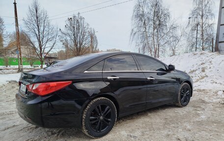 Hyundai Sonata VI, 2011 год, 820 000 рублей, 13 фотография