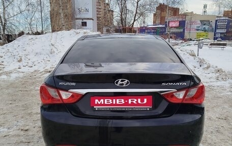 Hyundai Sonata VI, 2011 год, 820 000 рублей, 10 фотография