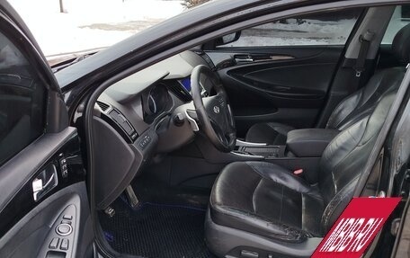 Hyundai Sonata VI, 2011 год, 820 000 рублей, 17 фотография