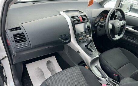 Toyota Auris II, 2010 год, 1 099 000 рублей, 13 фотография