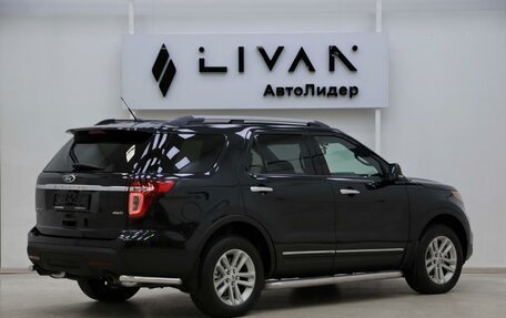 Ford Explorer VI, 2013 год, 1 345 000 рублей, 2 фотография