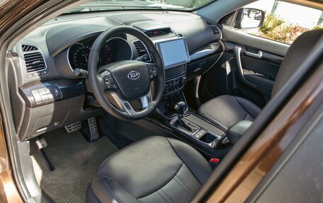 KIA Sorento II рестайлинг, 2019 год, 14 фотография