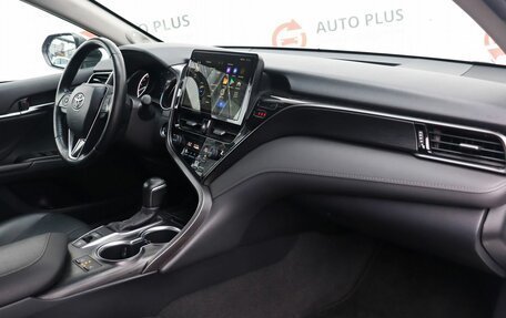 Toyota Camry, 2021 год, 3 350 000 рублей, 9 фотография