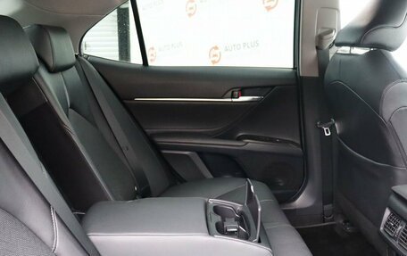 Toyota Camry, 2021 год, 3 350 000 рублей, 15 фотография