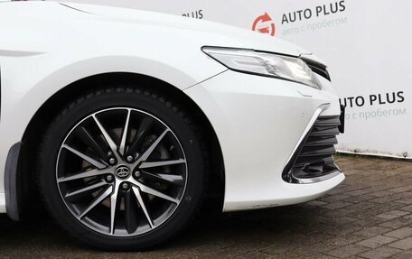 Toyota Camry, 2021 год, 3 350 000 рублей, 18 фотография