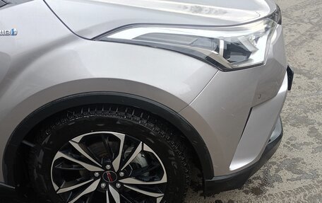 Toyota C-HR I рестайлинг, 2017 год, 2 130 000 рублей, 6 фотография