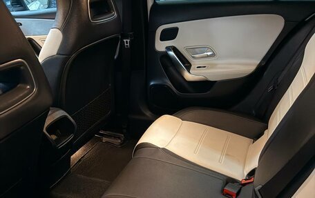 Mercedes-Benz A-Класс, 2018 год, 2 099 000 рублей, 11 фотография