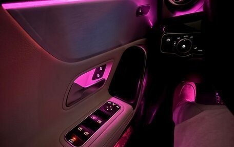 Mercedes-Benz A-Класс, 2018 год, 2 099 000 рублей, 15 фотография