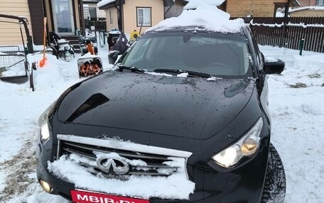 Infiniti QX70, 2015 год, 2 500 000 рублей, 16 фотография