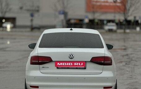 Volkswagen Jetta VI, 2016 год, 1 130 000 рублей, 4 фотография