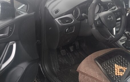 Opel Astra K, 2018 год, 1 250 000 рублей, 13 фотография