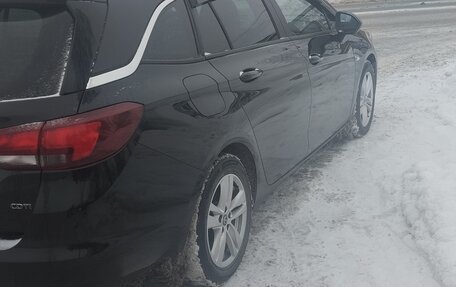 Opel Astra K, 2018 год, 1 250 000 рублей, 14 фотография