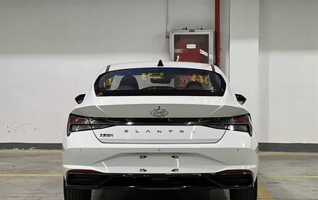 Hyundai Elantra, 2022 год, 1 600 000 рублей, 6 фотография