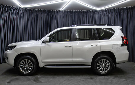 Toyota Land Cruiser Prado 150 рестайлинг 2, 2019 год, 6 898 000 рублей, 8 фотография
