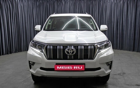Toyota Land Cruiser Prado 150 рестайлинг 2, 2019 год, 6 898 000 рублей, 2 фотография
