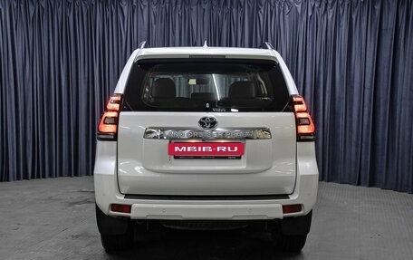 Toyota Land Cruiser Prado 150 рестайлинг 2, 2019 год, 6 898 000 рублей, 6 фотография