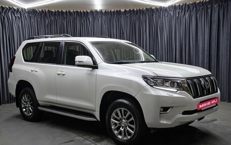 Toyota Land Cruiser Prado 150 рестайлинг 2, 2019 год, 6 898 000 рублей, 3 фотография