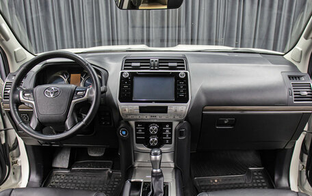 Toyota Land Cruiser Prado 150 рестайлинг 2, 2019 год, 6 898 000 рублей, 14 фотография