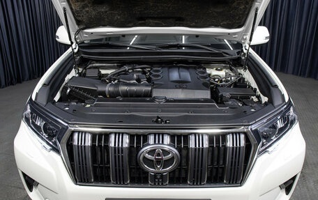 Toyota Land Cruiser Prado 150 рестайлинг 2, 2019 год, 6 898 000 рублей, 9 фотография