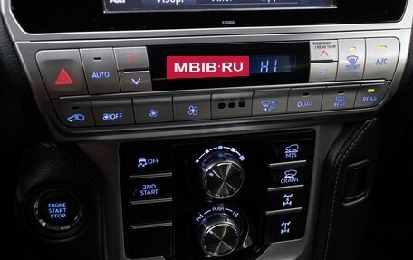 Toyota Land Cruiser Prado 150 рестайлинг 2, 2019 год, 6 898 000 рублей, 18 фотография