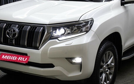 Toyota Land Cruiser Prado 150 рестайлинг 2, 2019 год, 6 898 000 рублей, 22 фотография