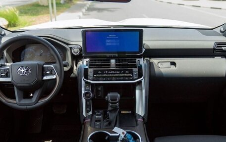 Toyota Land Cruiser, 2025 год, 12 480 000 рублей, 7 фотография