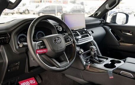 Toyota Land Cruiser, 2025 год, 12 480 000 рублей, 8 фотография